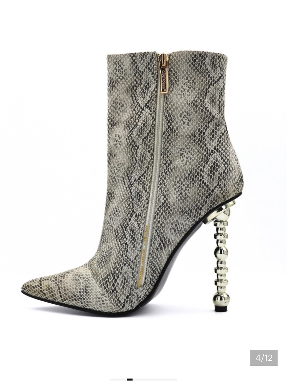Cape Robbin Shawna Booties Womens 6.5 Grey Snakeskin
Architectural Heel Party - Picture 11 of 15